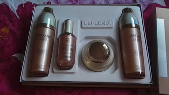 时尚美妆品牌探索 解读一款热门化妆品的品牌身份